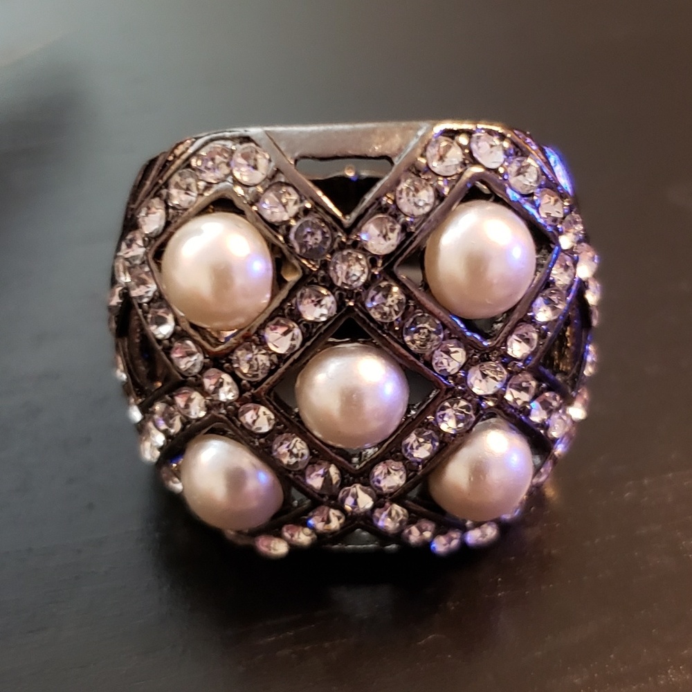 🔥3/$20 Cris-Cross Pearl  Stretch Fashion Ring